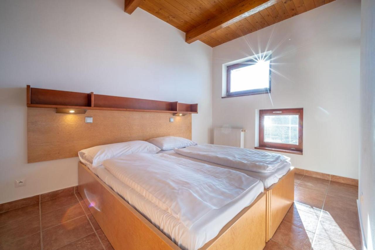 Apartment Doky D8 - Lipno Home Lipno nad Vltavou Luaran gambar