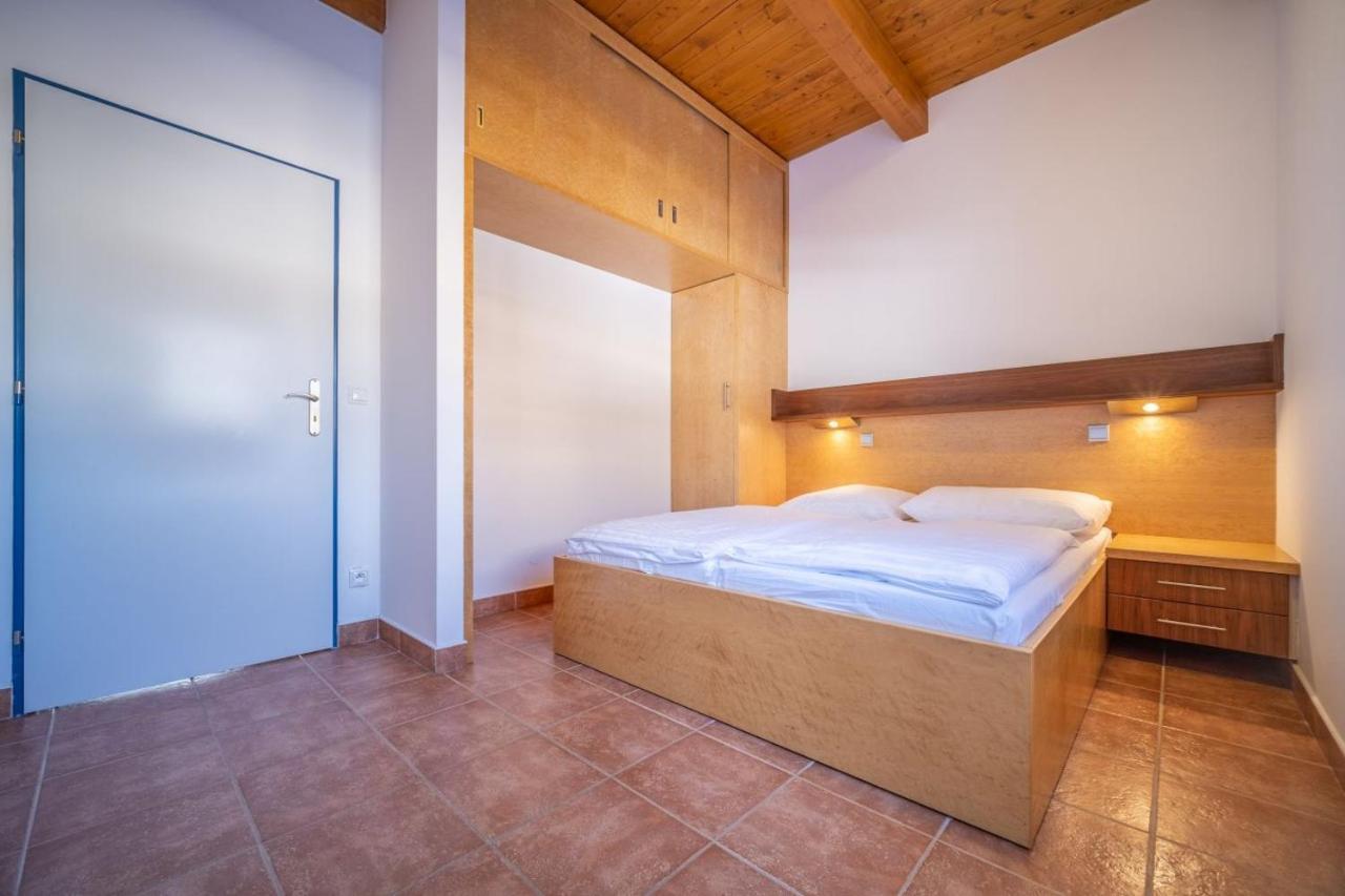 Apartment Doky D8 - Lipno Home Lipno nad Vltavou Luaran gambar