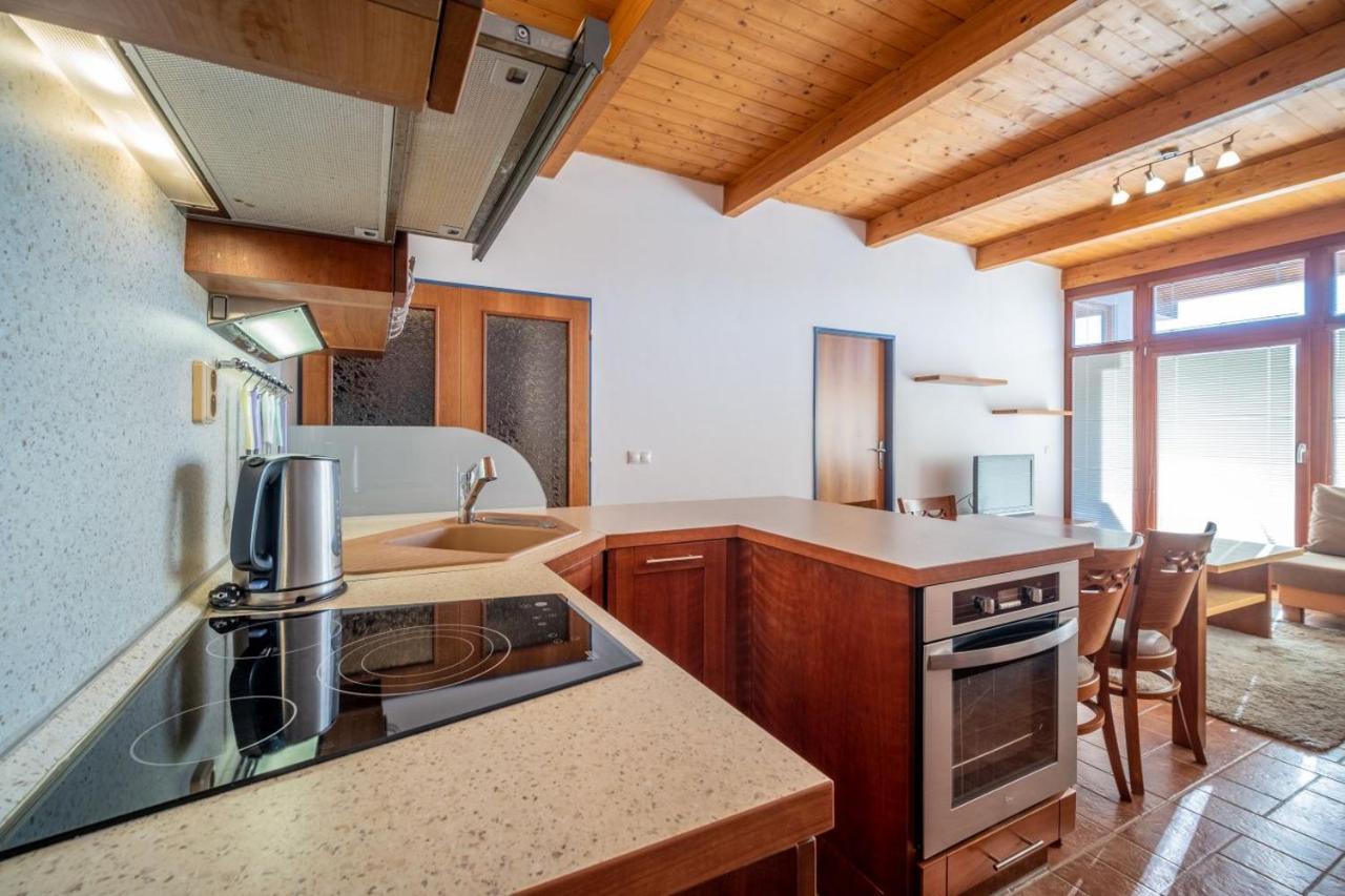 Apartment Doky D8 - Lipno Home Lipno nad Vltavou Luaran gambar